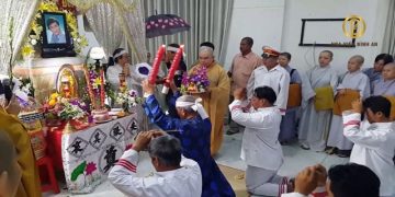 Cặp “NẾN” Bái Quan